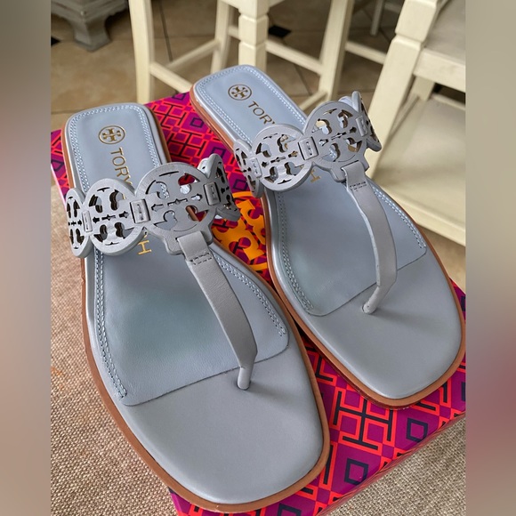 Tory Burch Tiny Miller Thong Sandals. - Picture 14 of 16